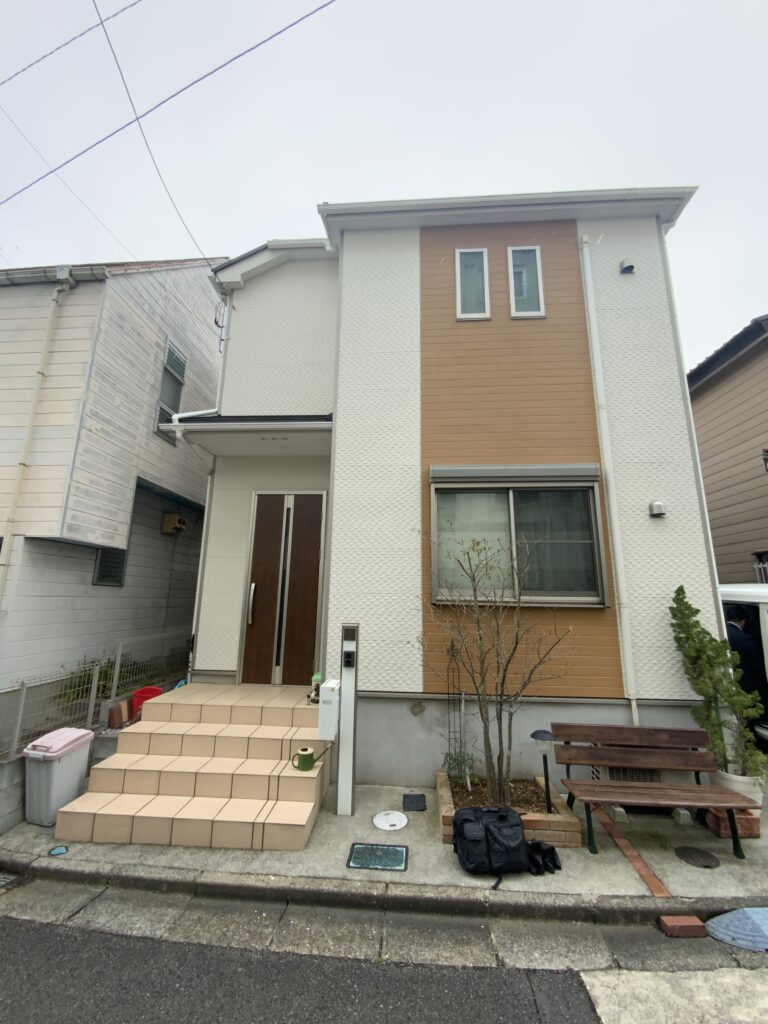 神奈川県藤沢市M様邸外壁塗装 施工事例BEFORE